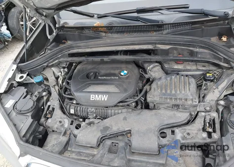 2018 BMW X1 xDrive28I из США, поврежденный, VIN WBXHT3C33J5F93395